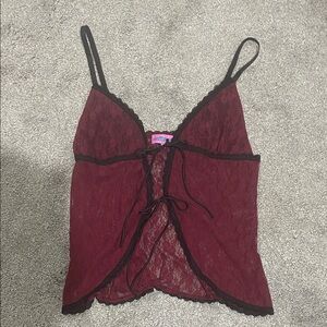 Edikted maroon tie top